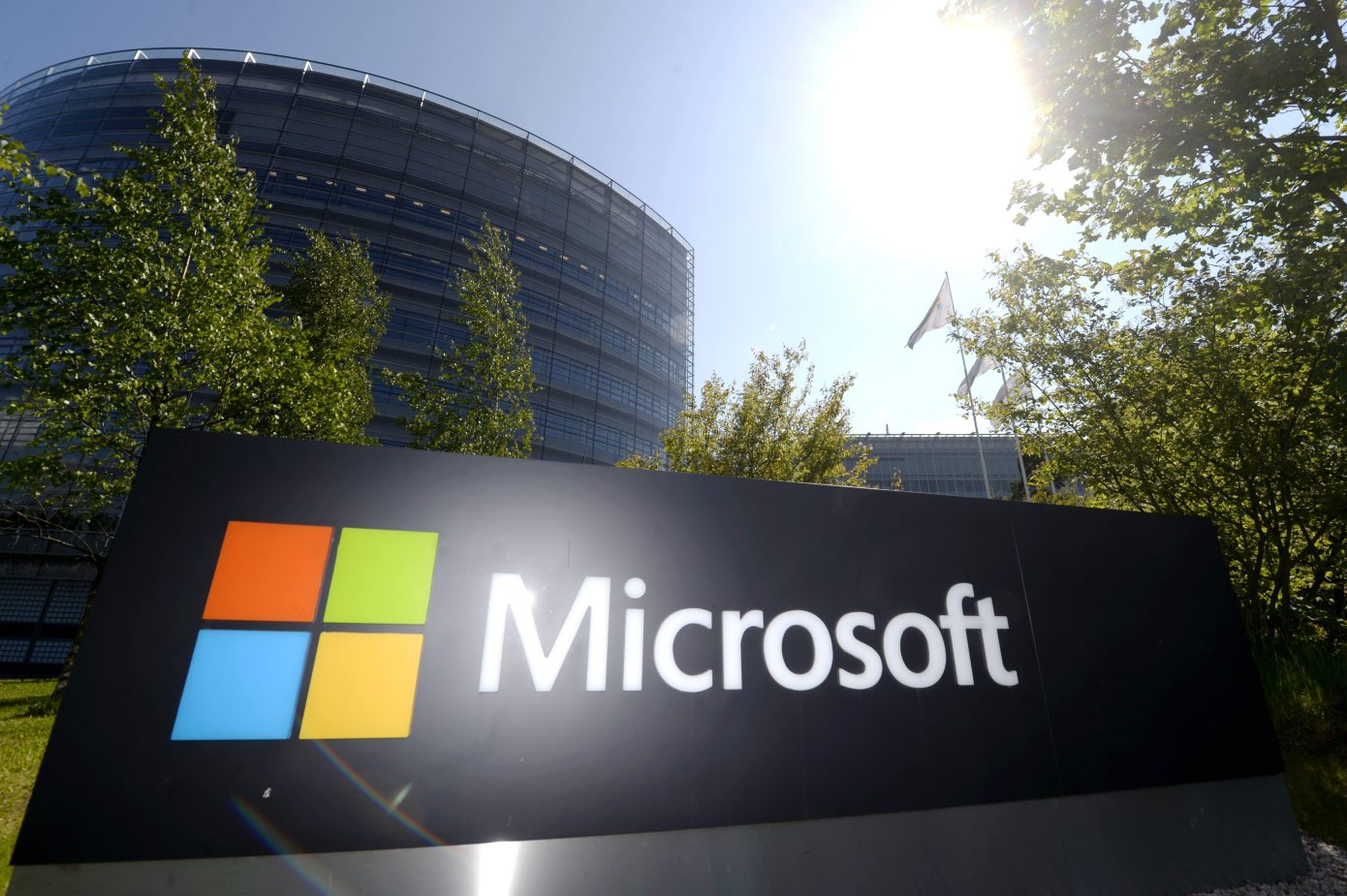 Microsoft makes a push to simplify machine learning